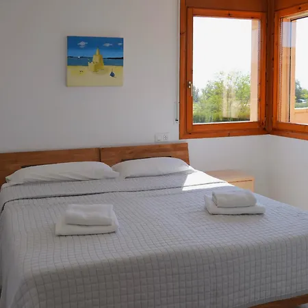 Villa Superb Near Sandy