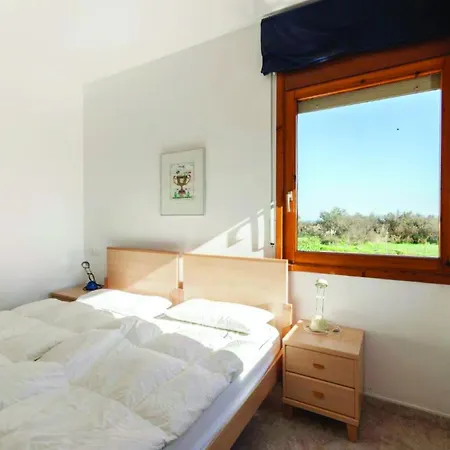 Superb Near Sandy Villa *