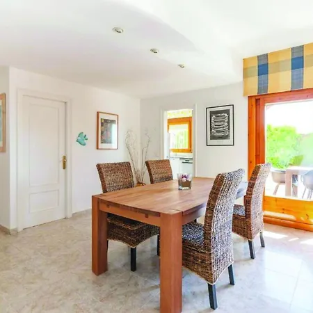 Villa Superb Near Sandy Sant Pere Pescador