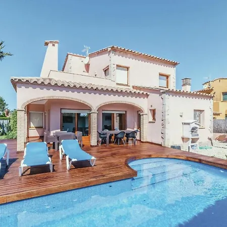 Superb Near Sandy Sant Pere Pescador